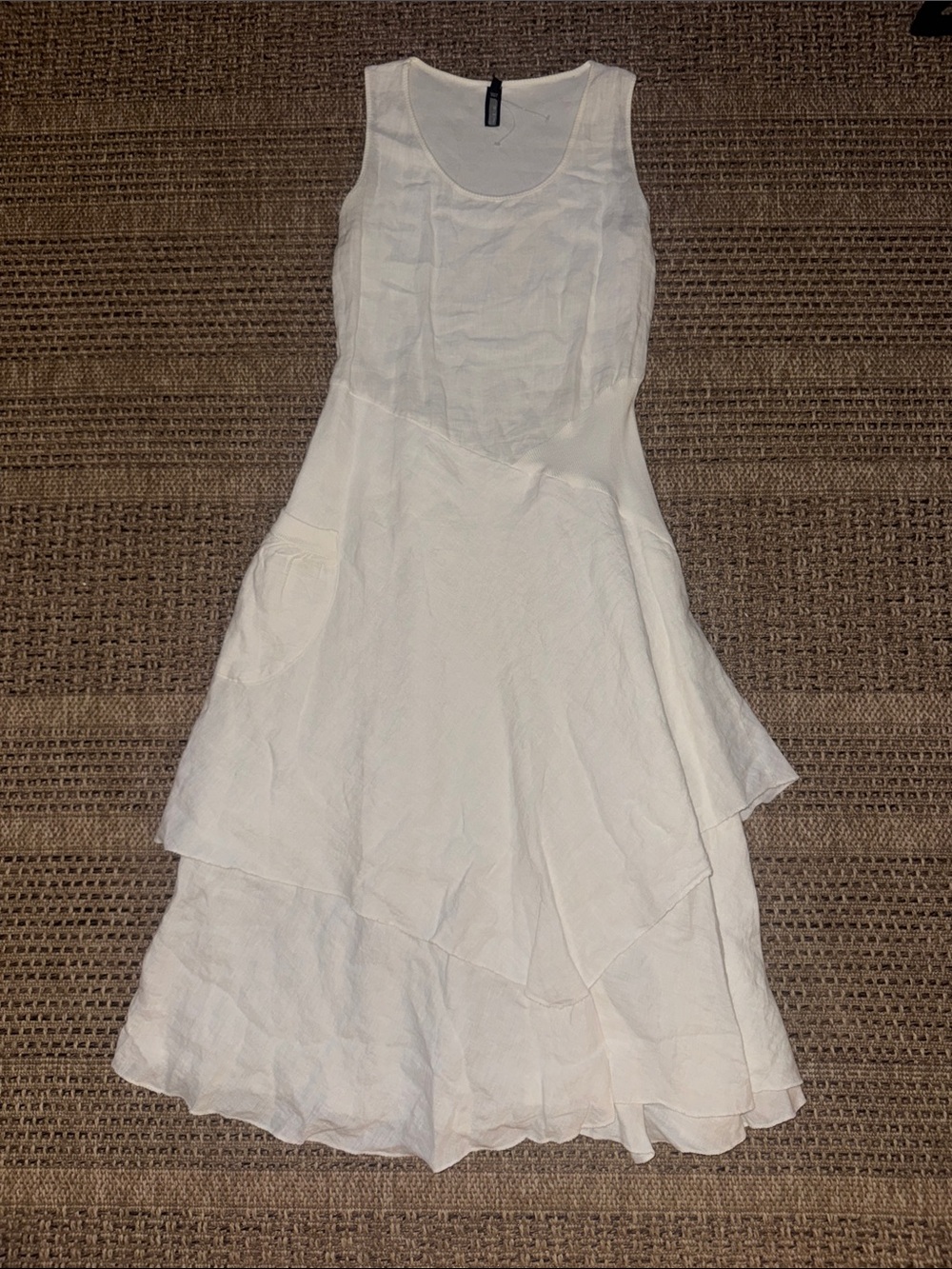 ONZ White Sleeveless Layered Linen Dress